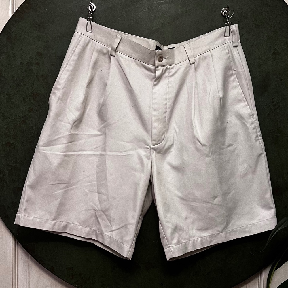 Perry Ellis Mens Kahki Dress Shorts